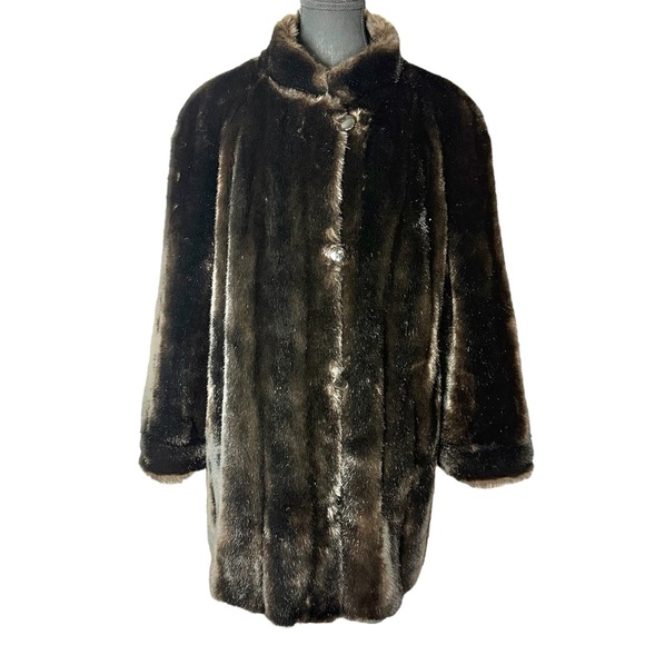 Sterling Stall Jackets & Blazers - STERLING STALL Vintage Union Made Faux Fur Coat 1986 Button Front Pockets Sz 12